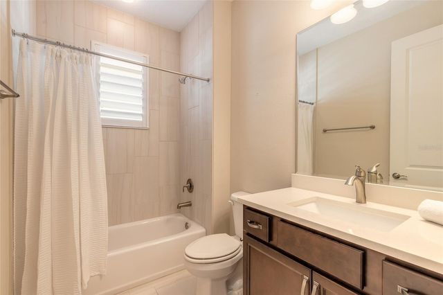 1099 LINCOLNSHIRE DRIVE, Deland, FL 32724