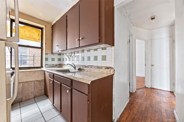 2830 Briggs Avenue 5E, Bronx, NY 10458