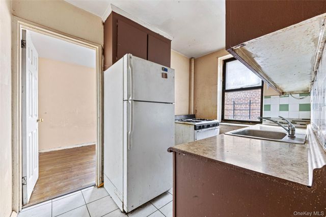 2830 Briggs Avenue 5E, Bronx, NY 10458