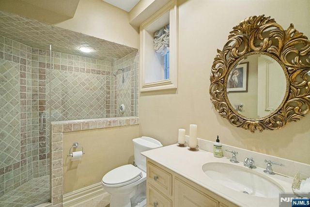 88 Bayberry Drive, Mahwah, NJ 07430