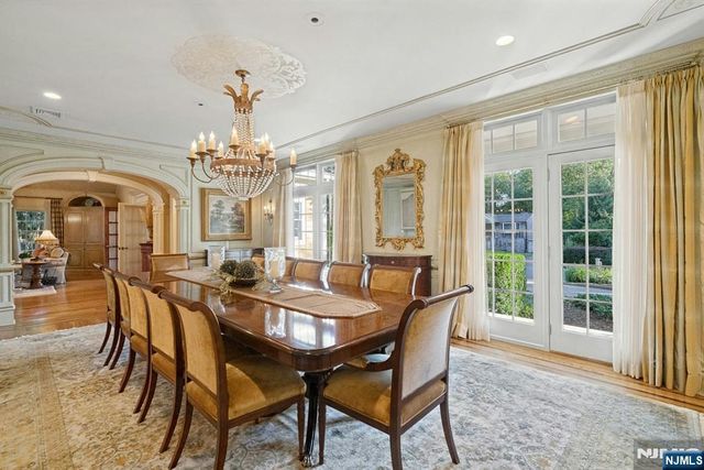 88 Bayberry Drive, Mahwah, NJ 07430
