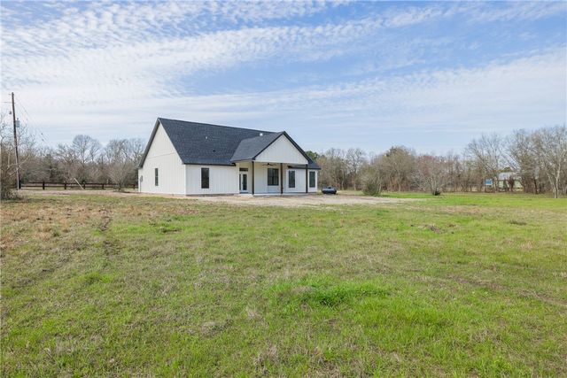 19822 Megan Street, Bedias, TX 77831