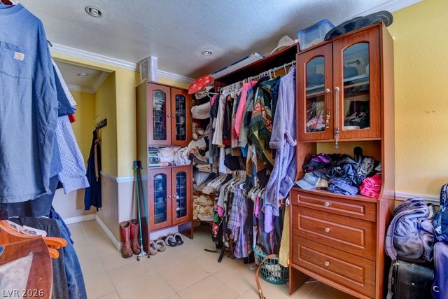 1818 Waldman Avenue, Las Vegas, NV 89102