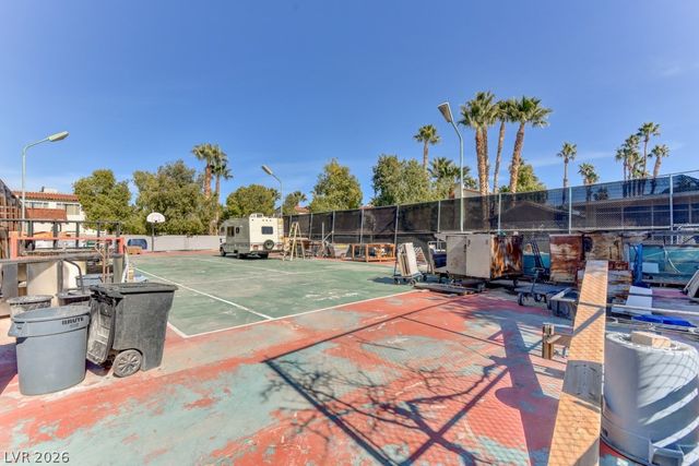1818 Waldman Avenue, Las Vegas, NV 89102