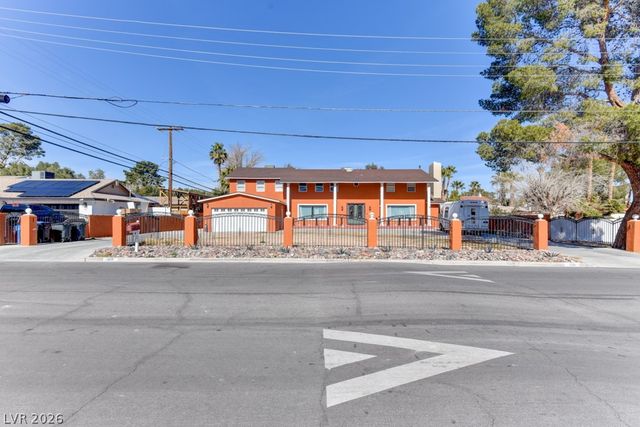 1818 Waldman Avenue, Las Vegas, NV 89102