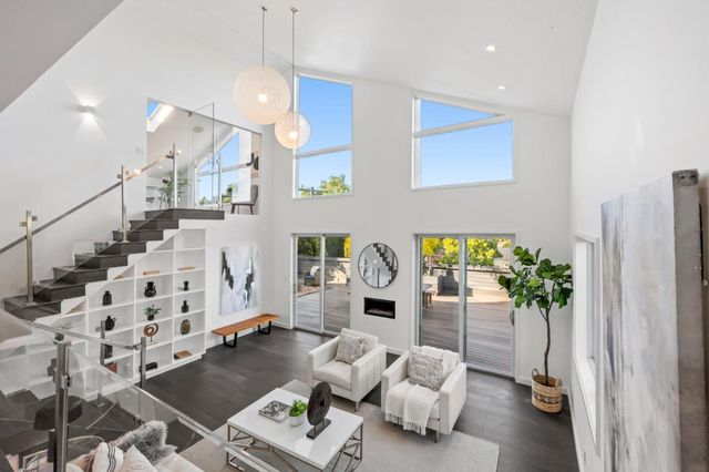 953 Lupin Way, San Carlos, CA 94070