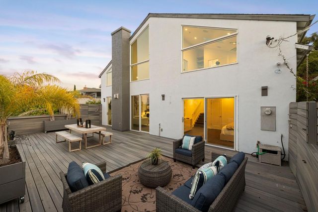 953 Lupin Way, San Carlos, CA 94070