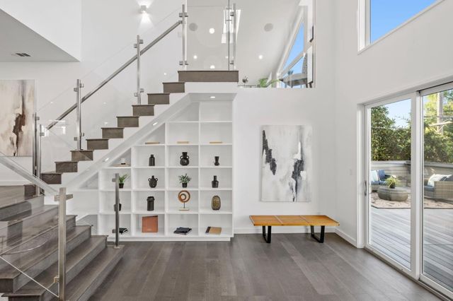 953 Lupin Way, San Carlos, CA 94070