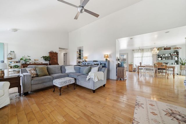 4039 Bartelink Dr, Valley Springs, CA 95252