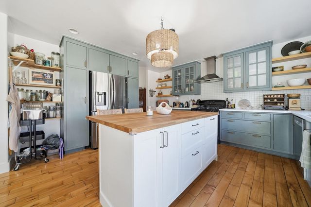 4039 Bartelink Dr, Valley Springs, CA 95252