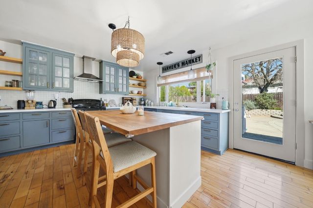 4039 Bartelink Dr, Valley Springs, CA 95252