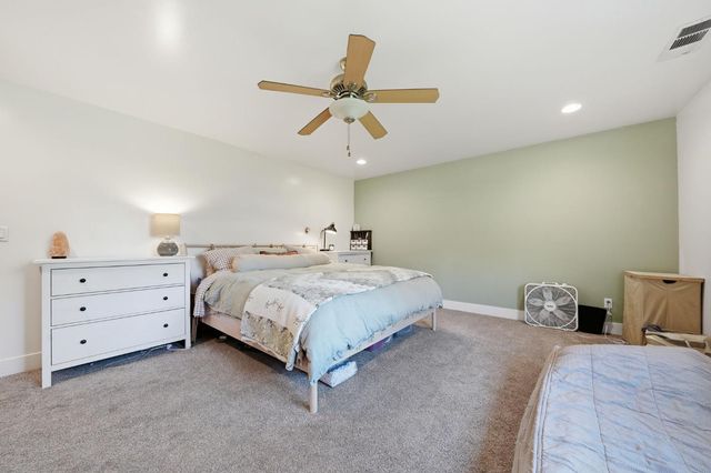 4039 Bartelink Dr, Valley Springs, CA 95252