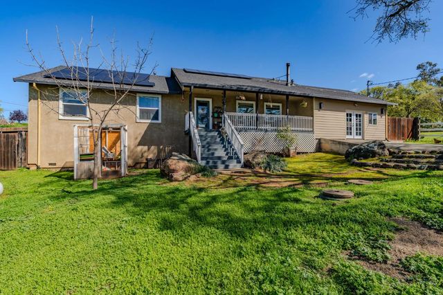 4039 Bartelink Dr, Valley Springs, CA 95252
