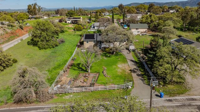 4039 Bartelink Dr, Valley Springs, CA 95252