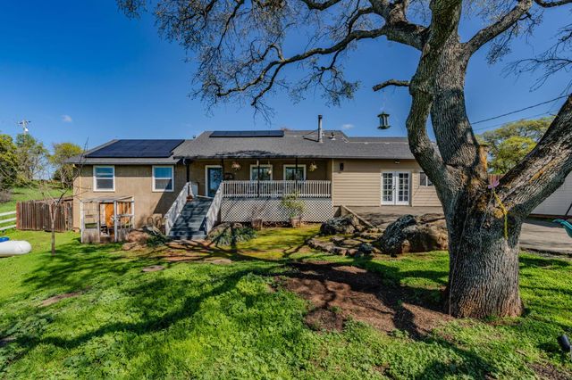 4039 Bartelink Dr, Valley Springs, CA 95252