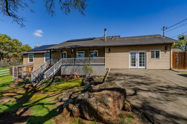4039 Bartelink Dr, Valley Springs, CA 95252