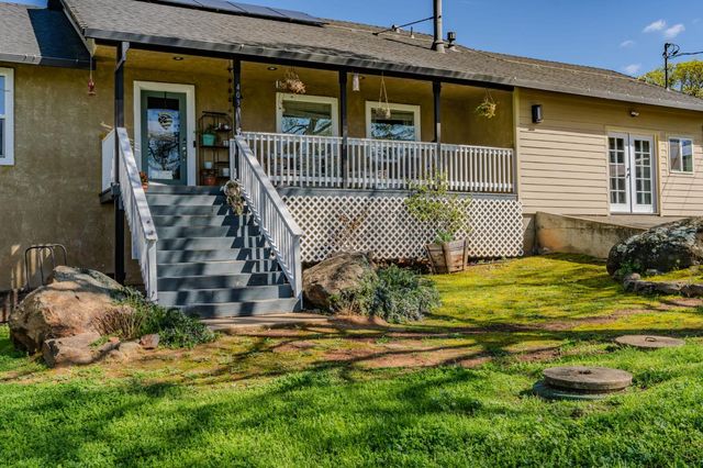 4039 Bartelink Dr, Valley Springs, CA 95252