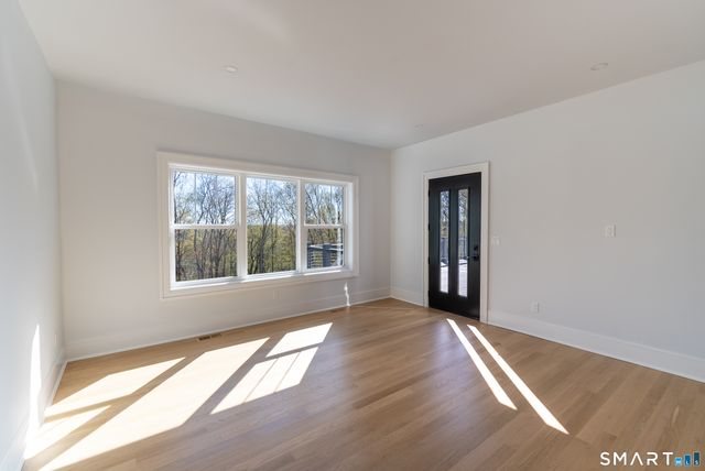 25 Hunting Ridge Road, Brookfield, CT 06804