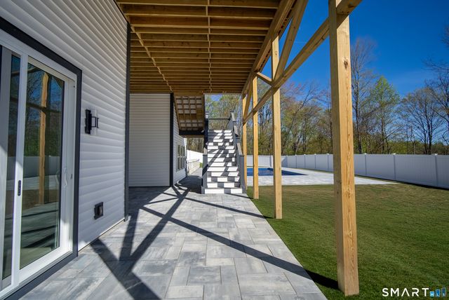 25 Hunting Ridge Road, Brookfield, CT 06804