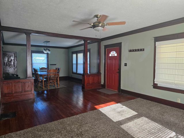 311 W WOODLAND Avenue, Kokomo, IN 46902