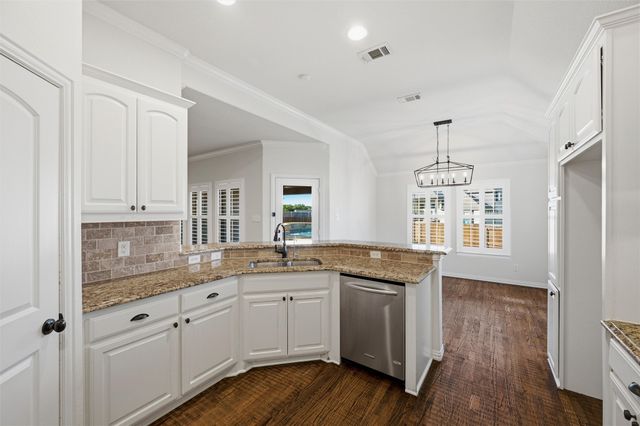 164 Horseshoe Bend, Waxahachie, TX 75165