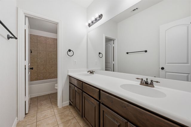 164 Horseshoe Bend, Waxahachie, TX 75165
