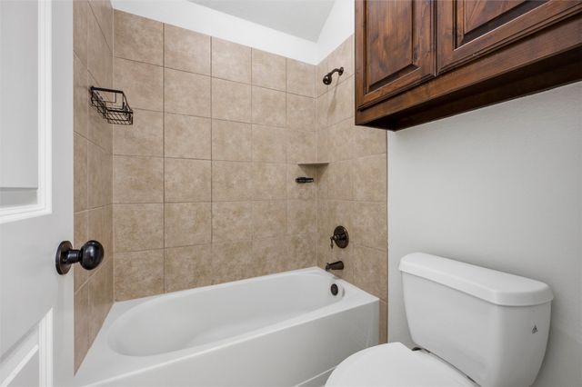 164 Horseshoe Bend, Waxahachie, TX 75165