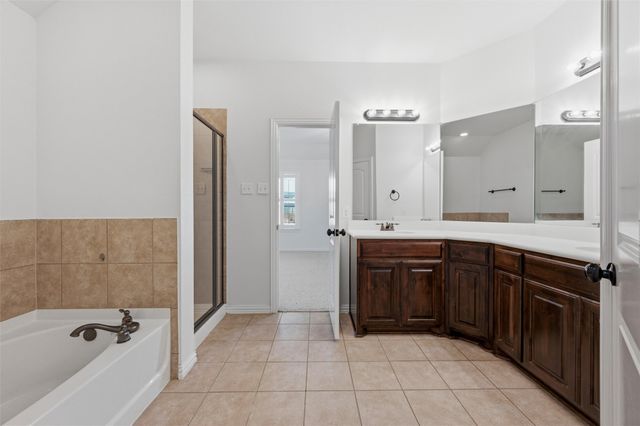 164 Horseshoe Bend, Waxahachie, TX 75165