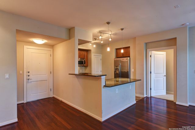 7342 Oak Manor Dr Apt 7104, San Antonio, TX 78229