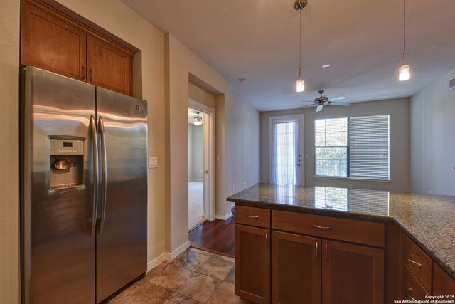 7342 Oak Manor Dr Apt 7104, San Antonio, TX 78229