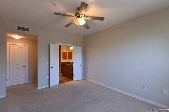 7342 Oak Manor Dr Apt 7104, San Antonio, TX 78229