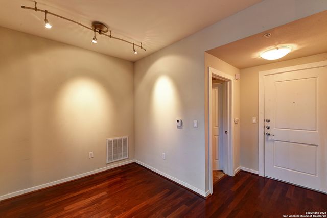 7342 Oak Manor Dr Apt 7104, San Antonio, TX 78229