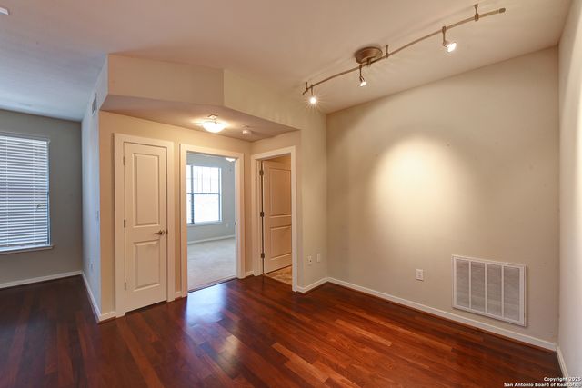 7342 Oak Manor Dr Apt 7104, San Antonio, TX 78229