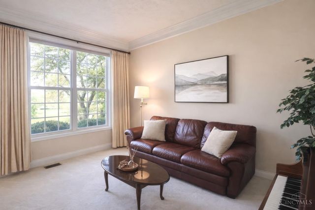 9741 Olde Georgetown Way, Centerville, OH 45458