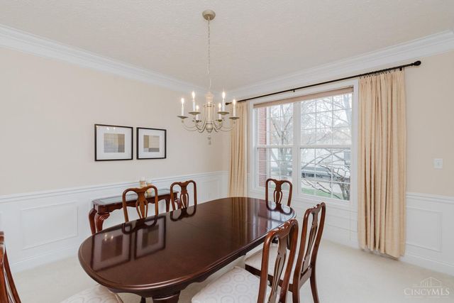 9741 Olde Georgetown Way, Centerville, OH 45458