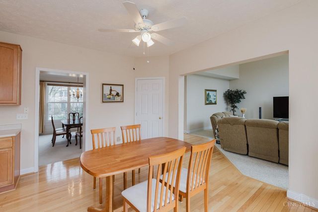 9741 Olde Georgetown Way, Centerville, OH 45458