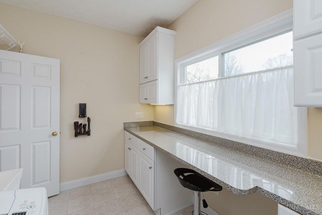 9741 Olde Georgetown Way, Centerville, OH 45458