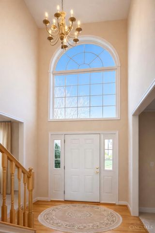 9741 Olde Georgetown Way, Centerville, OH 45458