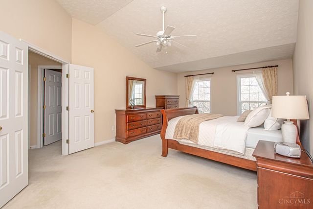 9741 Olde Georgetown Way, Centerville, OH 45458