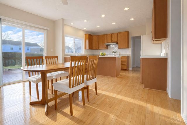 9741 Olde Georgetown Way, Centerville, OH 45458