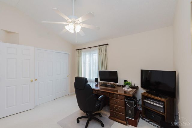 9741 Olde Georgetown Way, Centerville, OH 45458