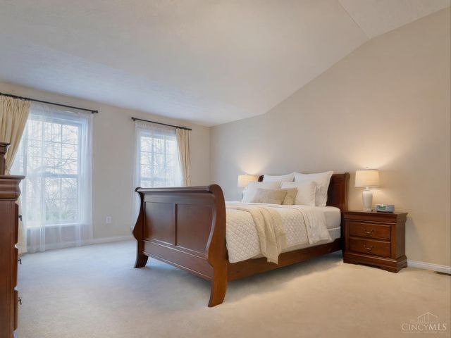 9741 Olde Georgetown Way, Centerville, OH 45458