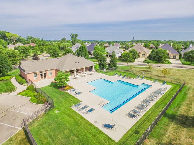 9741 Olde Georgetown Way, Centerville, OH 45458