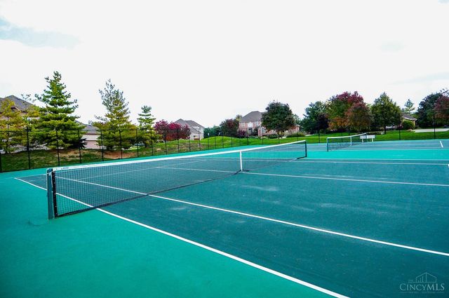 9741 Olde Georgetown Way, Centerville, OH 45458