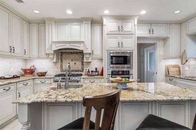 2300 N SCENIC HIGHWAY 104, Lake Wales, FL 33898