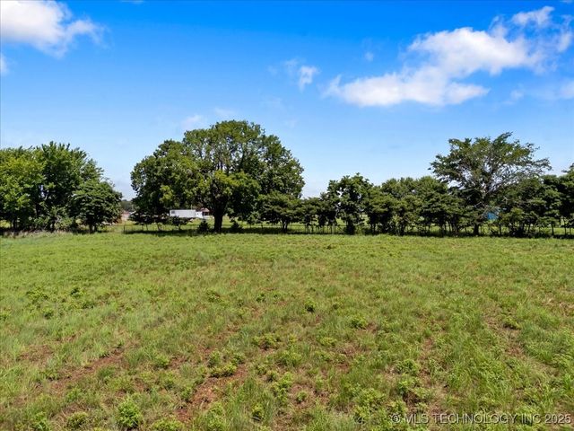 426670 1150 Road, Eufaula, OK 74426