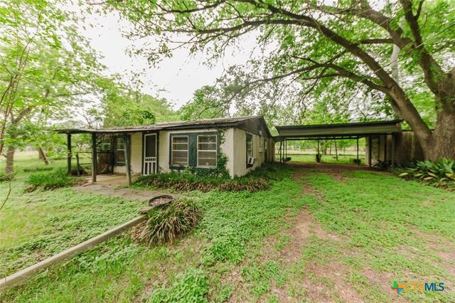 262 Highway 95 A, Smithville, TX 78957