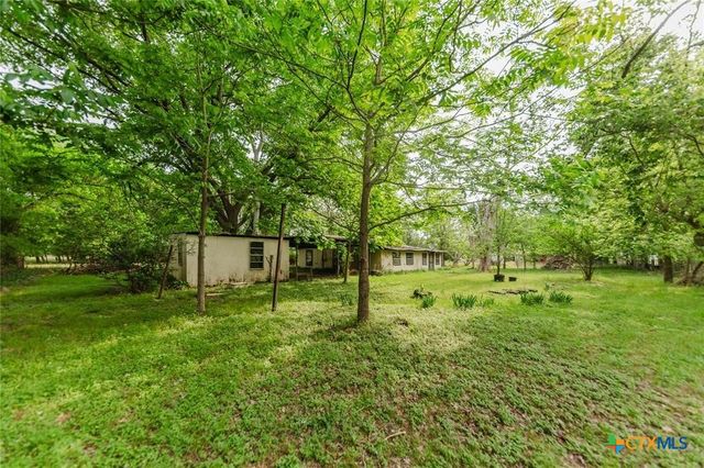 262 Highway 95 A, Smithville, TX 78957