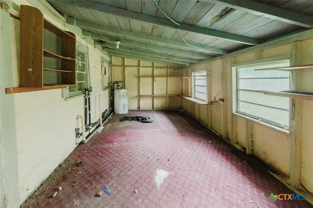 262 Highway 95 A, Smithville, TX 78957