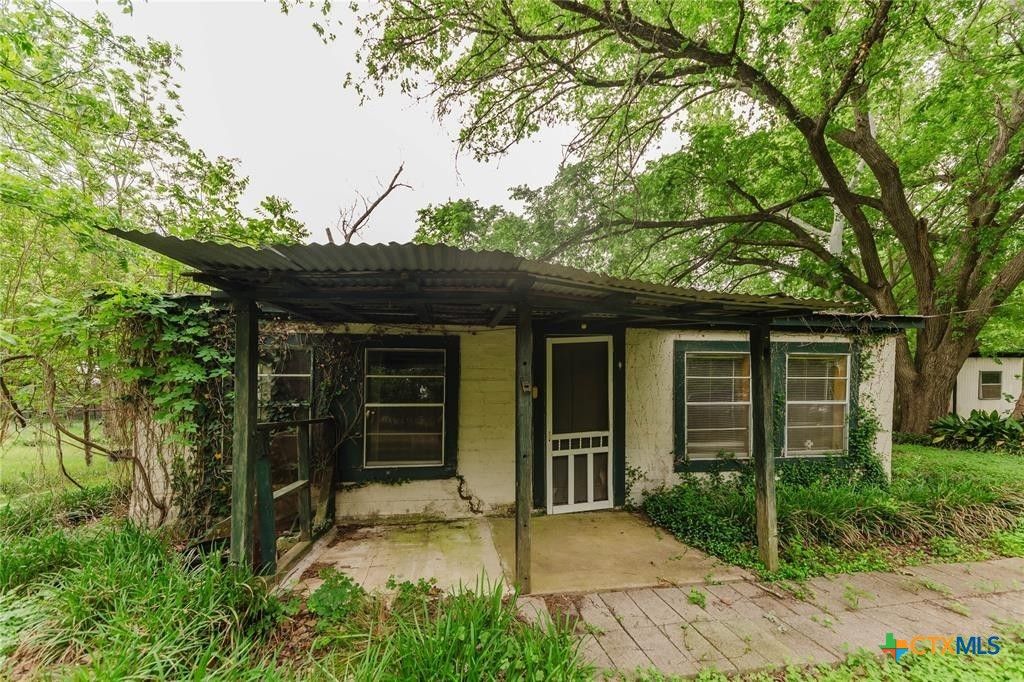 262 Highway 95 A, Smithville, TX 78957
